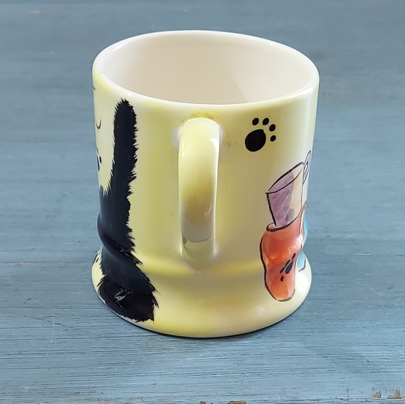 Messy Cat Mug - Picture 2 of 7